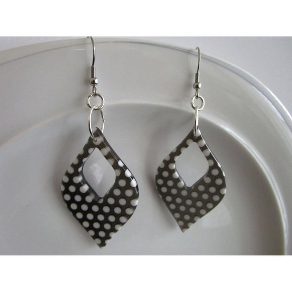Teardrop polka dot earring dangle black white polka dot nickel free posts dangle - Picture 2 of 5